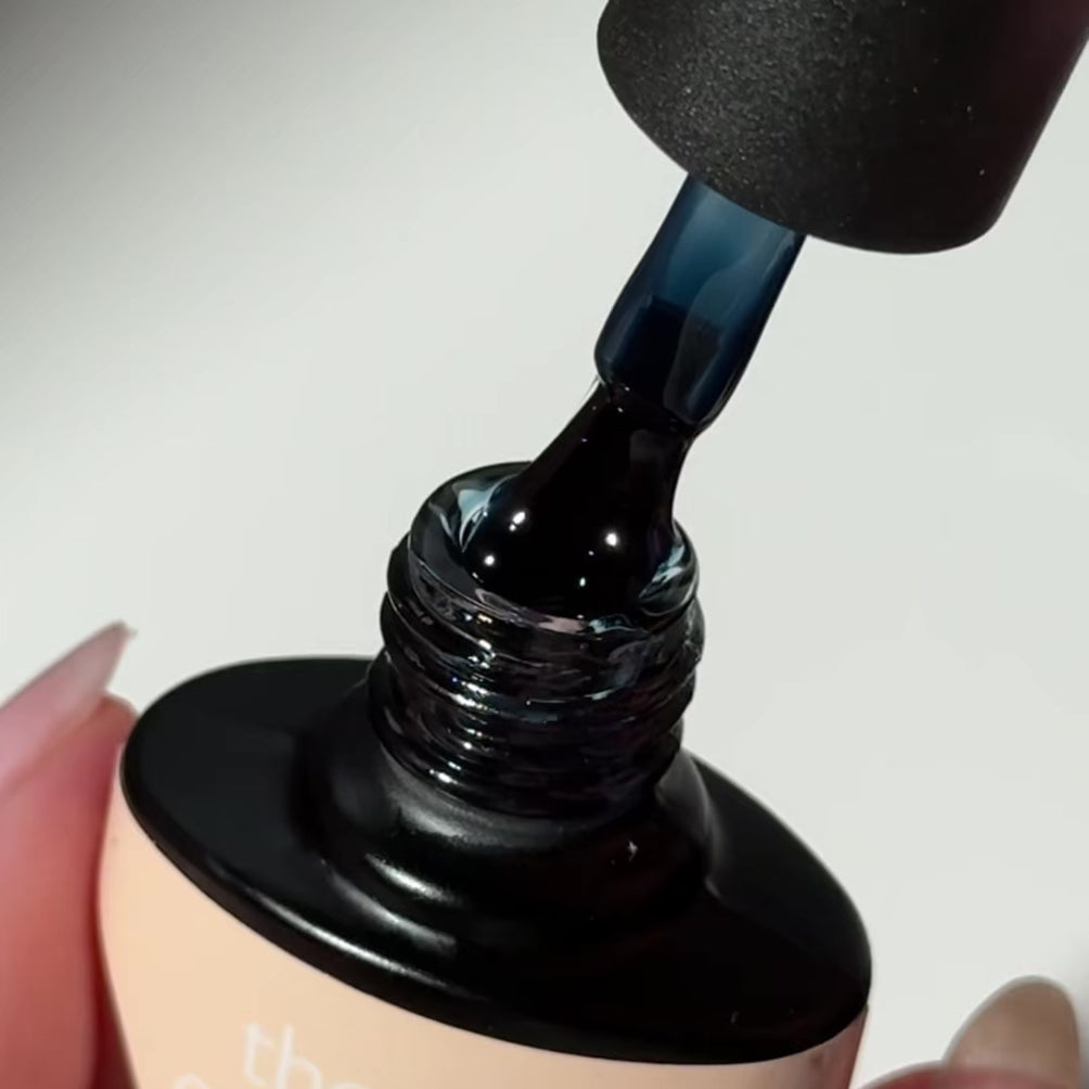Gel Polish • 852 Deep Dive (transparent) • 21FREE • The Gel Collection™